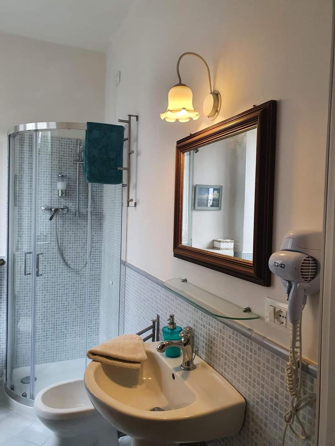 Bed & Breakfast Belfiore Лонато Стая снимка